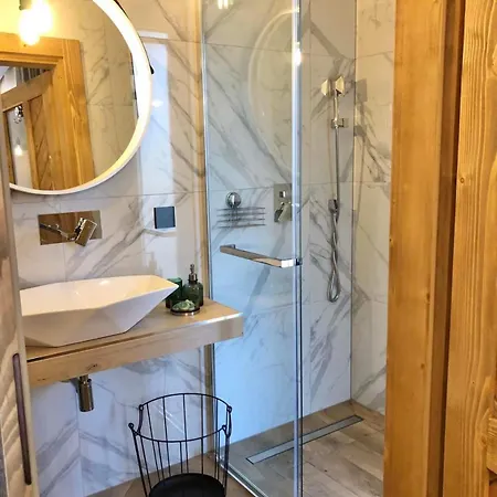 Semesterbostad Bystre